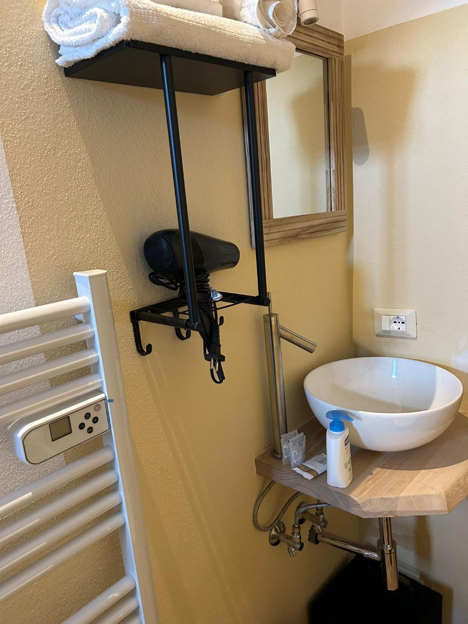 Ferienwohnung Borgo Di Mezzo Castelnuovo dellʼAbate Exterior foto